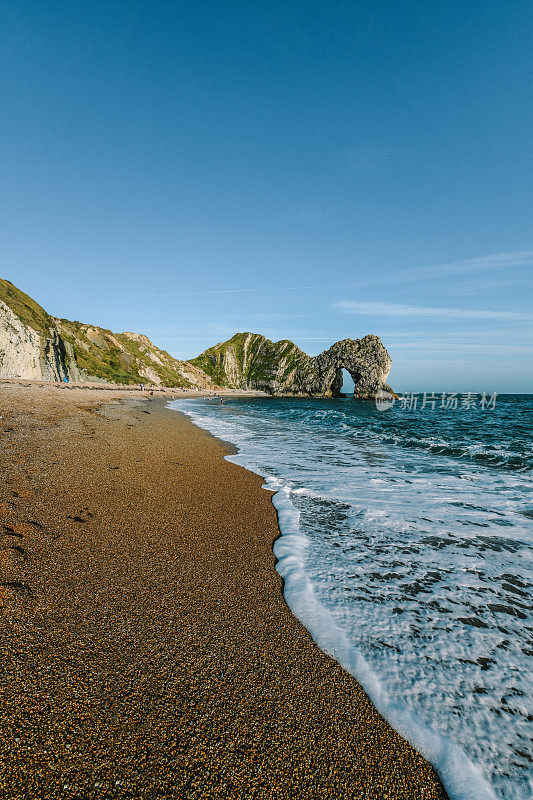 英国Durdle Door海滩上的海沫